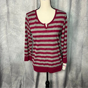 Derek Heart NWT Ruby and Gray Heather Striped 3/4 Sleeve Shirt - XL